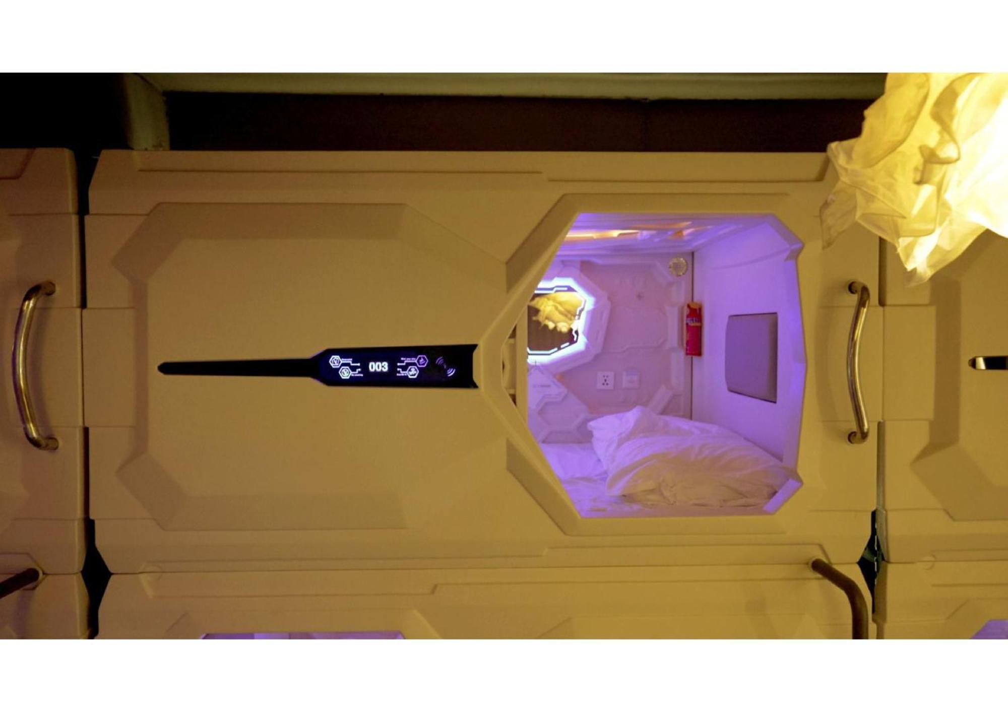 Hotel Blr Pods Bangalore Esterno foto
